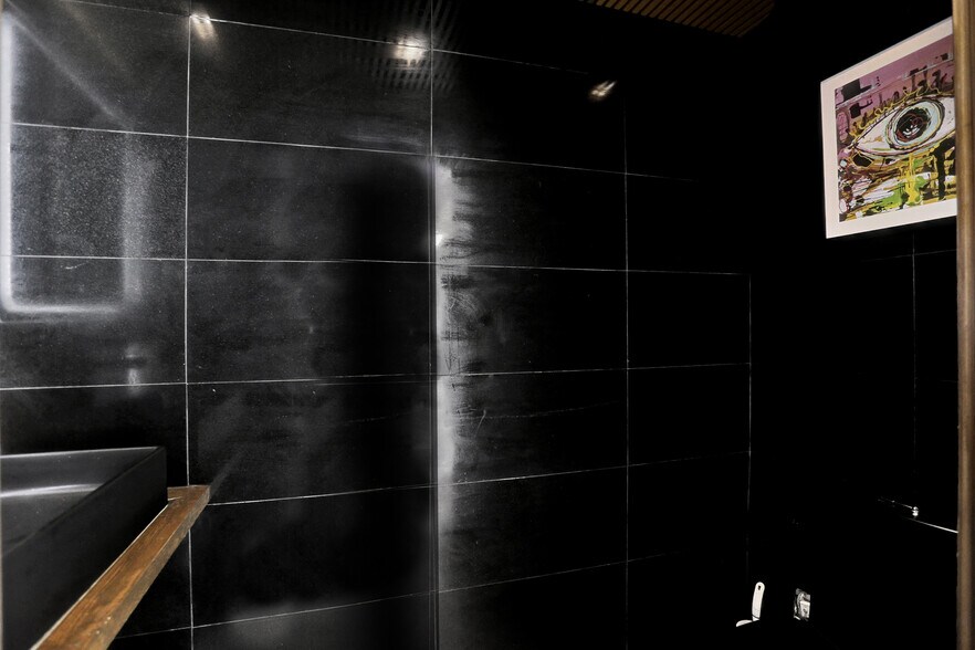 More Photos Of 430 Ne 121st St, Biscayne Park Movie Radio TVStudio For Sale