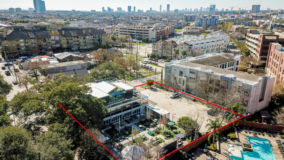More Photos Of 1916 Baldwin St, Houston Bar For Lease