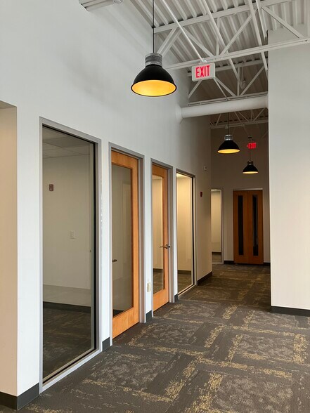 More Photos Of 1330 Win Hentschel Blvd, West Lafayette Office For Lease