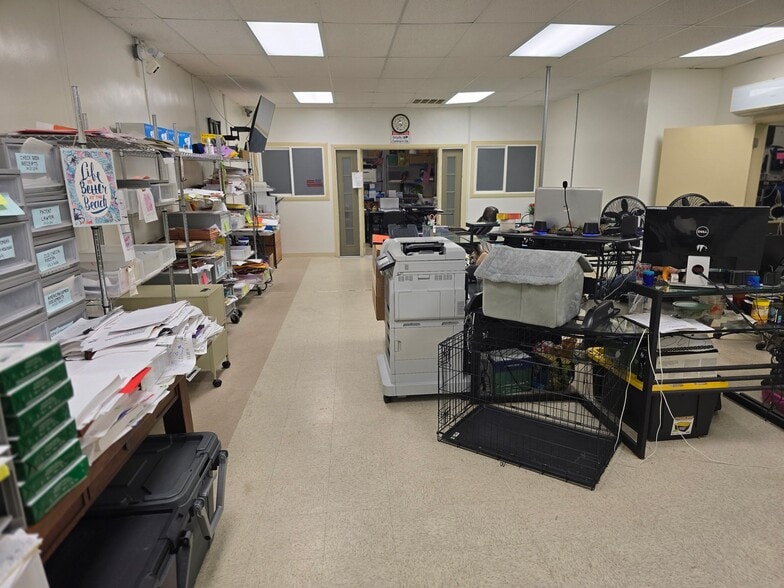 More Photos Of 2113 Border Ave, Torrance Flex For Sale