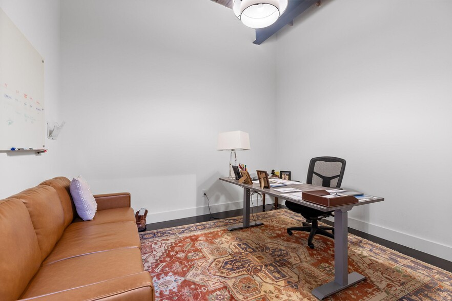 More Photos Of 1412 E Main St, Chattanooga Office For Sale