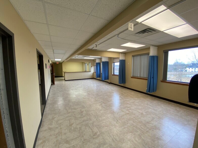 More Photos Of 3370 E Jolly Rd, Lansing Office Residential For Sale