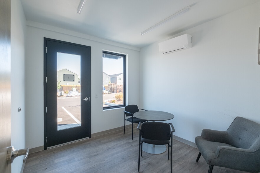 More Photos Of 2987 Ferry St SW, Albany Light Manufacturing For Lease