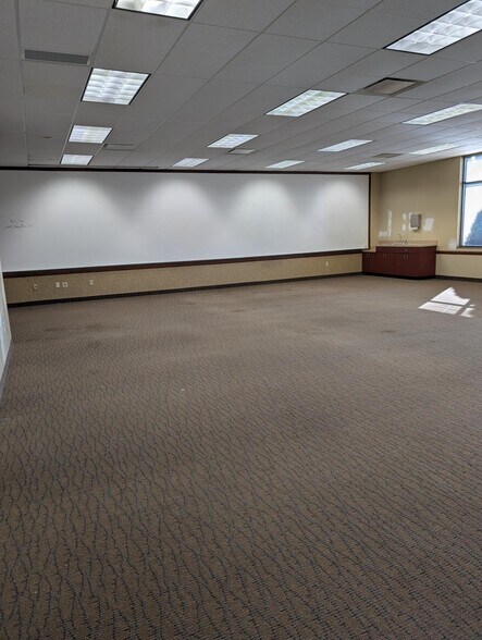 More Photos Of 1810 Successful Dr, Fairborn Loft Creative Space For Sale