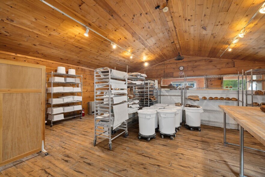 More Photos Of 1769 NY-73, Keene Valley Flex For Sale