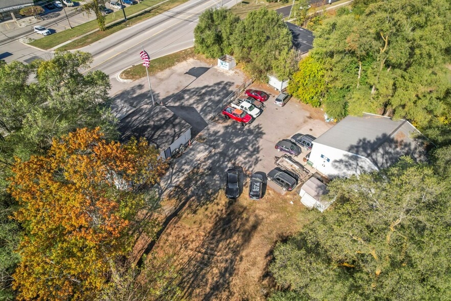 More Photos Of , Ortonville General Retail For Sale