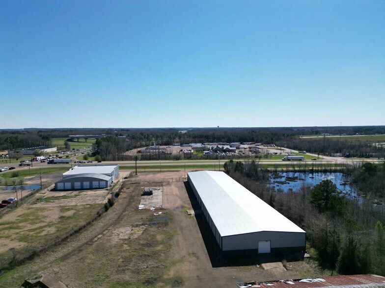 More Photos Of 710 Us-80, Flowood Freestanding For Lease