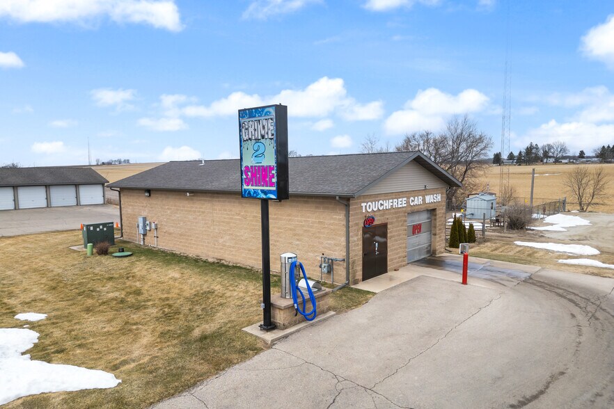 More Photos Of 1275 Margaret st, Markesan Storefront For Sale