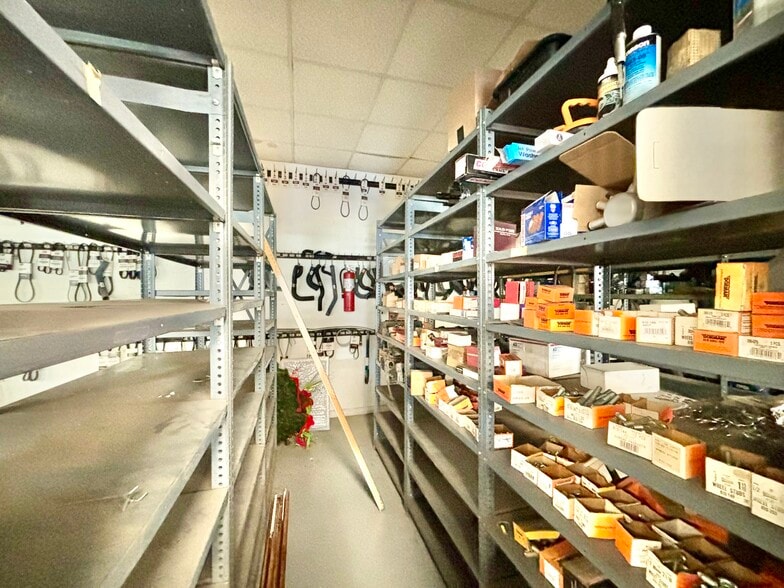 More Photos Of 57 W Oak St, Mc Rae Helena Auto Repair For Sale