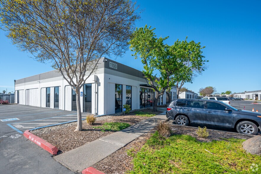 Primary Photo Of 7000 Franklin Blvd, Sacramento Distribution For Lease