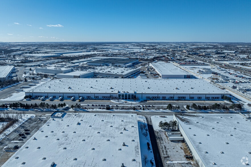 More Photos Of 333 Gibraltar Dr, Bolingbrook Industrial For Sale