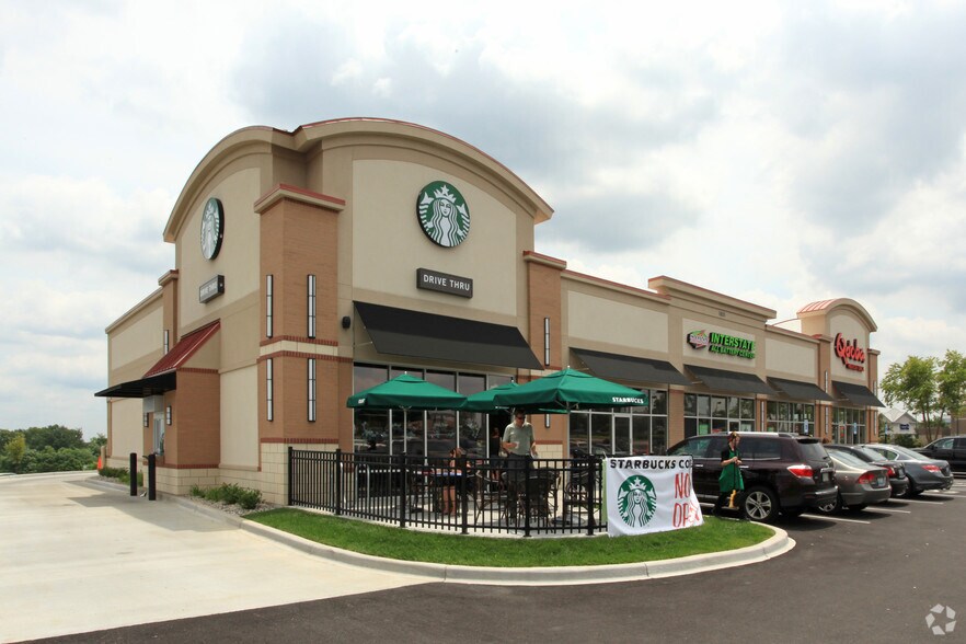 More Photos Of 1831 Blankenbaker Pky, Louisville Freestanding For Lease