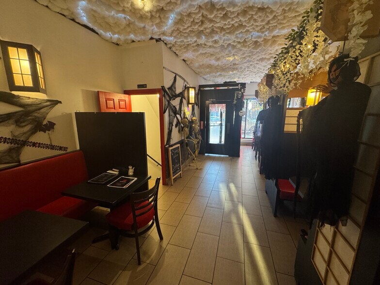 More Photos Of 1620 Bloor St W, Toronto Storefront Retail Residential For Sale