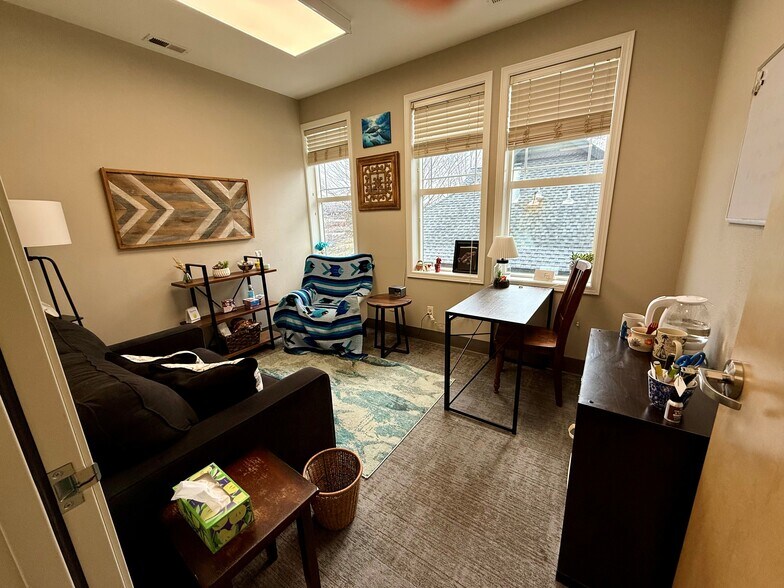 More Photos Of 151 SW Shevlin Hixon Dr, Bend Office For Sale