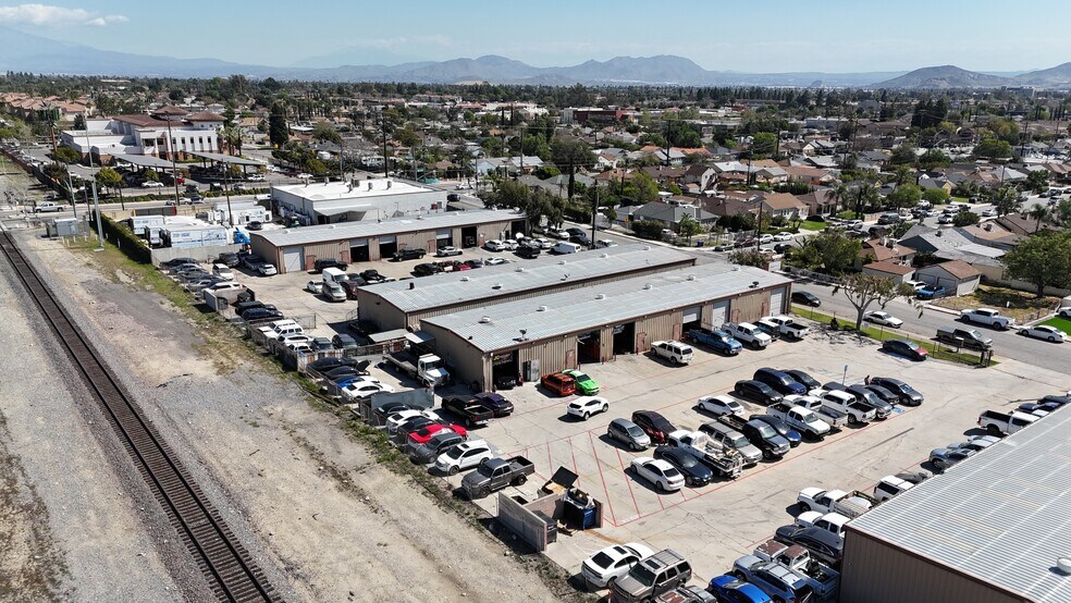 More Photos Of 16510-16522 Ceres Ave, Fontana Unknown For Lease