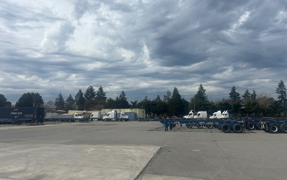 More Photos Of 19424 84th Ave S, Kent Land For Lease
