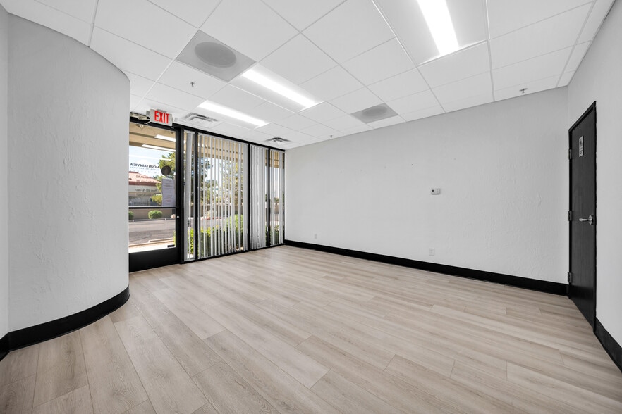 More Photos Of 4045 E Union Hills Dr, Phoenix Medical For Lease