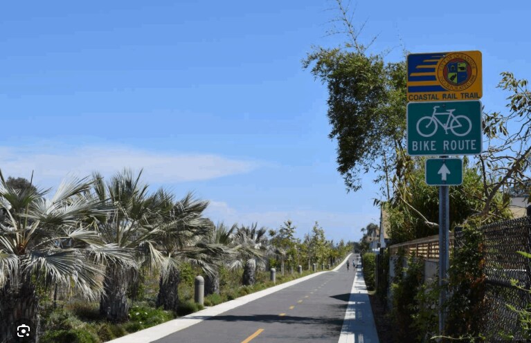 More Photos Of 302 Oceanside Blvd, Oceanside Service For Lease