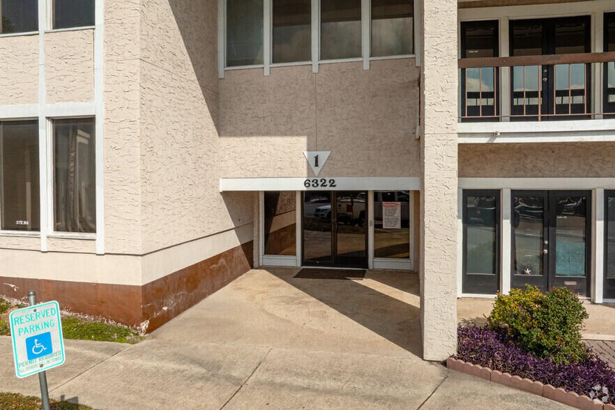 More Photos Of 6323 Sovereign Dr, San Antonio Office For Sale