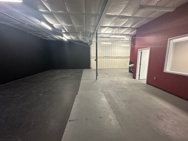 More Photos Of 1706 Dungan Ln, Austin Unknown For Lease