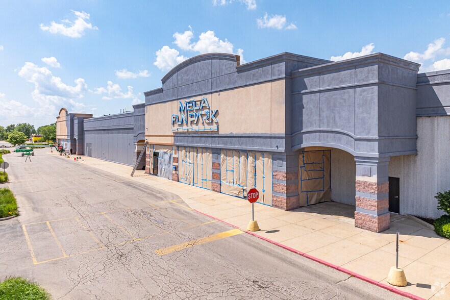 Primary Photo Of 1971 W Galena Blvd, Aurora Freestanding For Lease