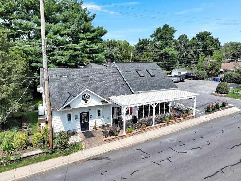 More Photos Of 301 W Main St, Ephrata Hospitality For Sale