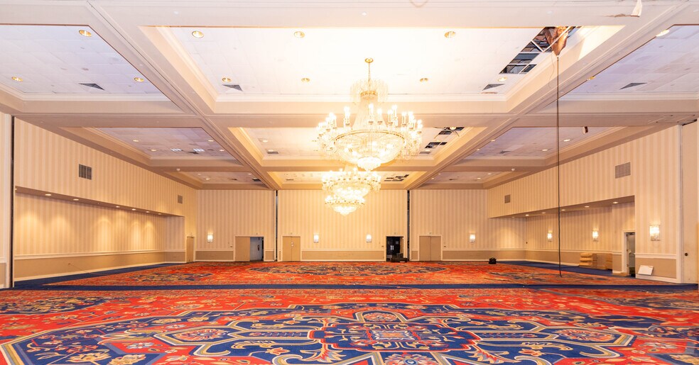 More Photos Of 101 W Fayette St, Baltimore Apartments For Sale