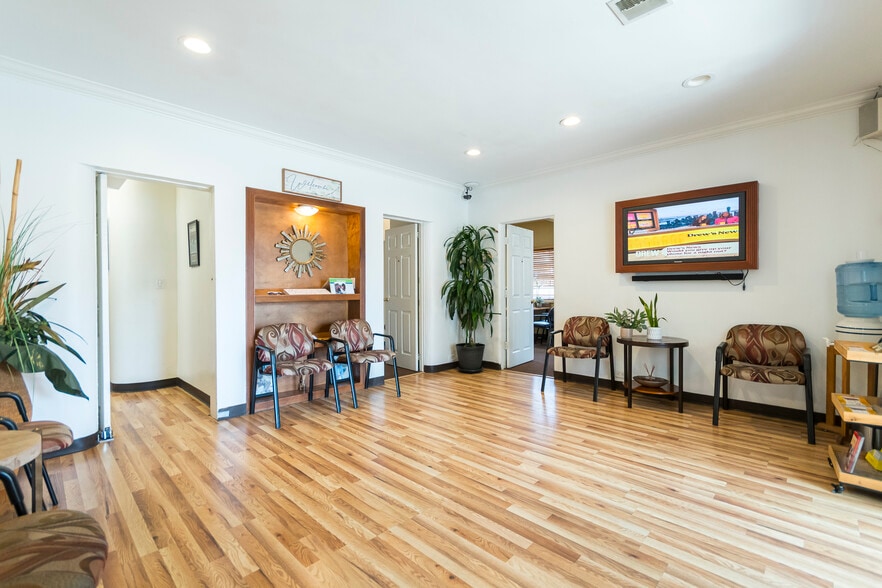 More Photos Of 3015 W 85th St, Inglewood Medical For Sale