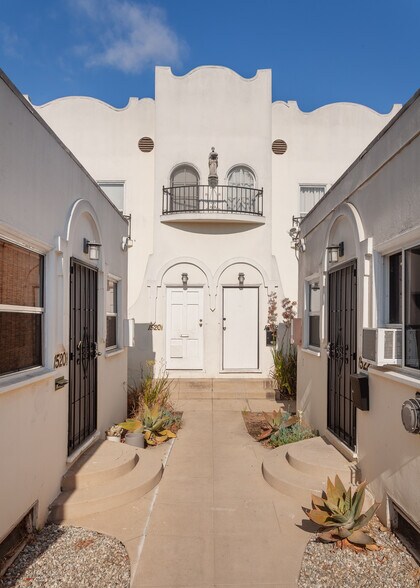 More Photos Of 1520 Menlo Ave, Los Angeles Apartments For Sale