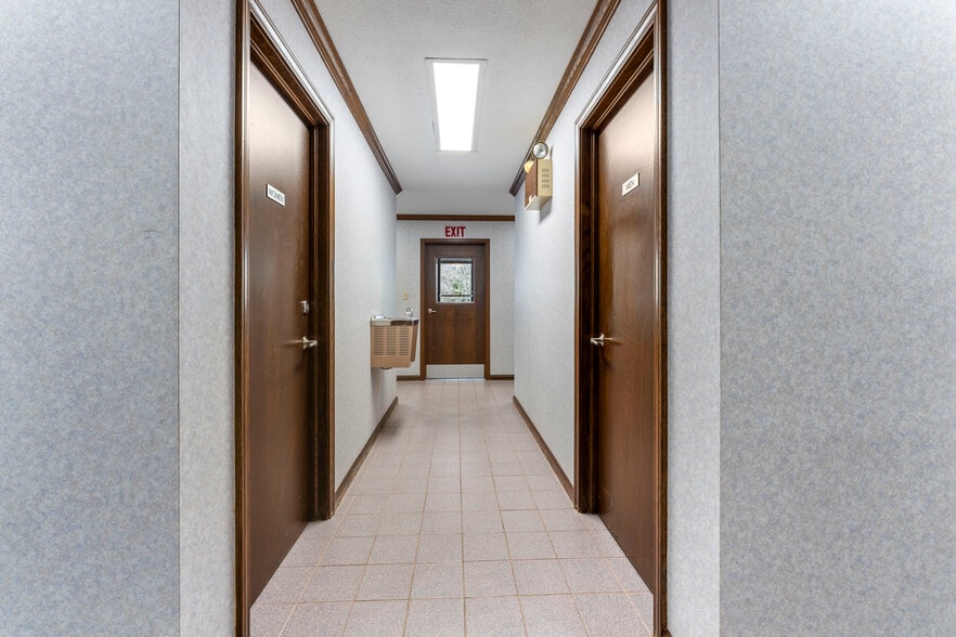 More Photos Of 600 Commerce Dr, Coraopolis Office Residential For Lease