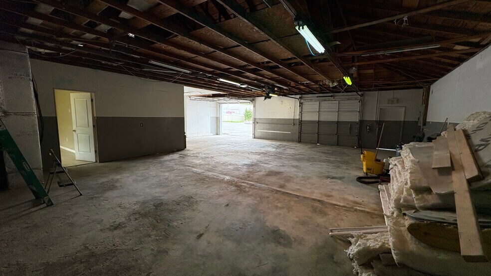 More Photos Of 7906 Leo Kidd Ave, Port Richey Warehouse For Sale