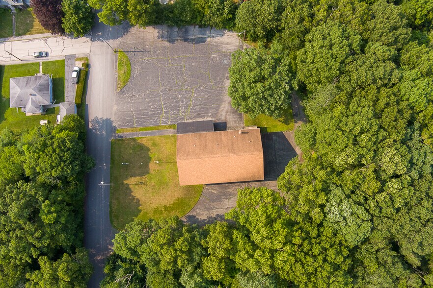 More Photos Of 27 Brandes St, Webster Office For Sale