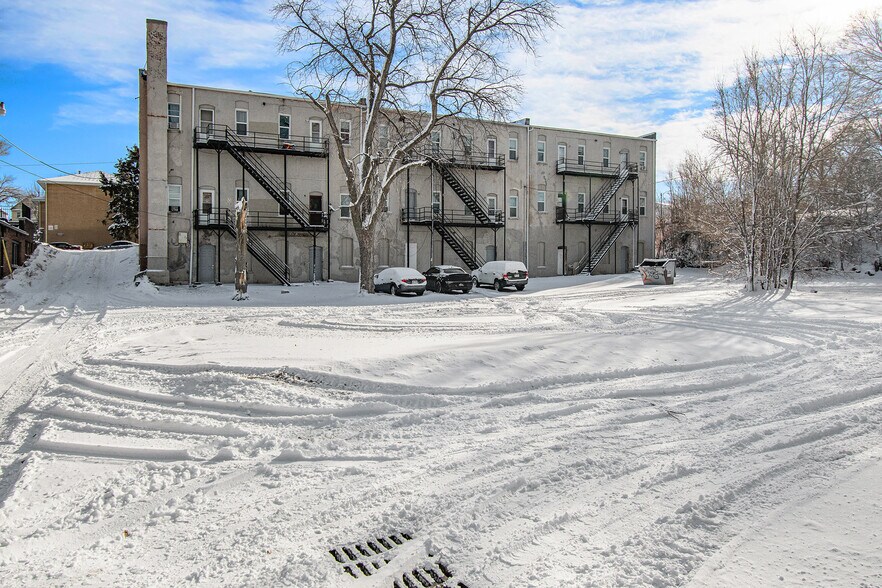 More Photos Of 2416 S 16th St, Omaha Apartments For Sale