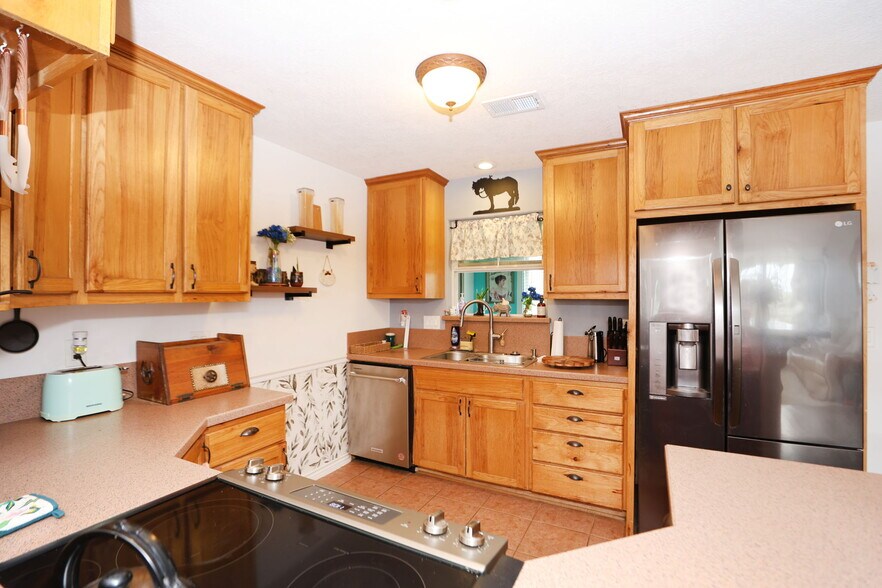 More Photos Of 10191 Bonner Rd, Pattison Specialty For Sale