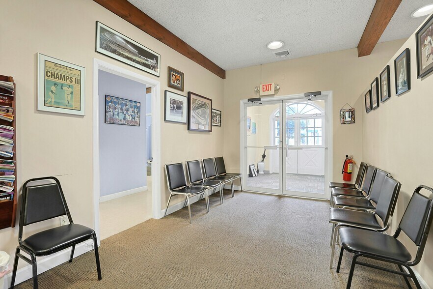 More Photos Of 80 Old Tappan Rd, Tappan Bank For Sale