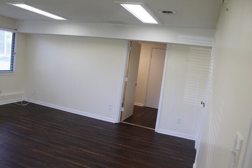 More Photos Of 3321 Doris Ave, Ocean Unknown For Lease