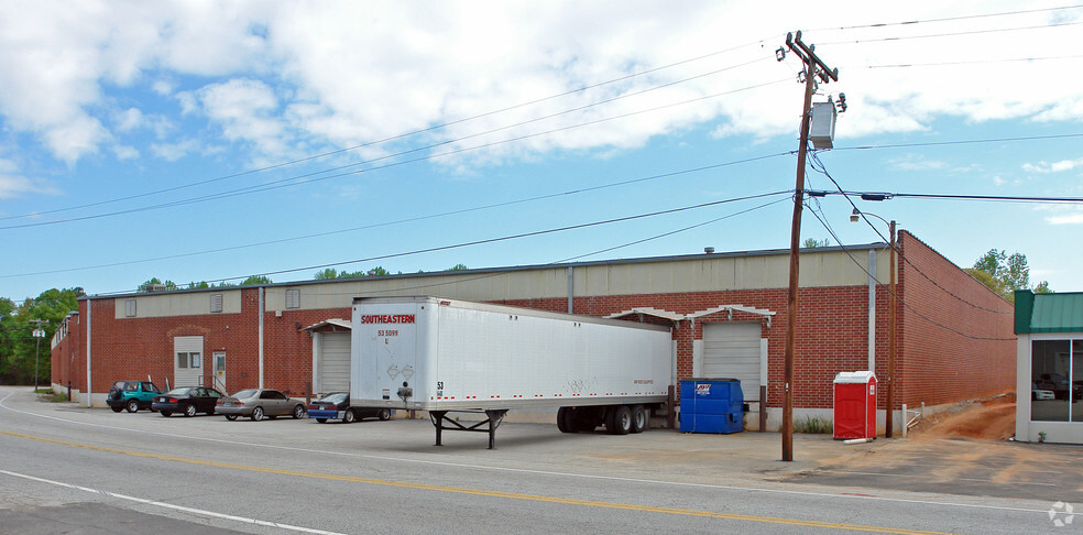 Primary Photo Of 310 Industrial Dr, Greenville Warehouse For Lease