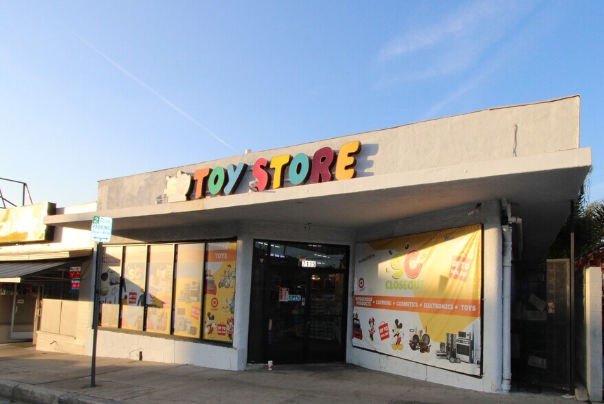 More Photos Of 7115 Foothill Blvd, Tujunga Storefront Retail Office For Lease