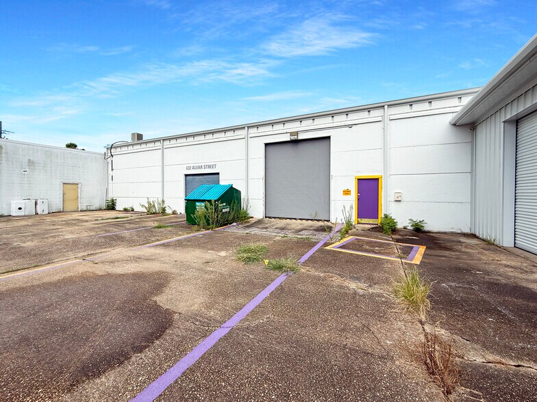 More Photos Of 632 Alvar St, New Orleans Warehouse For Lease