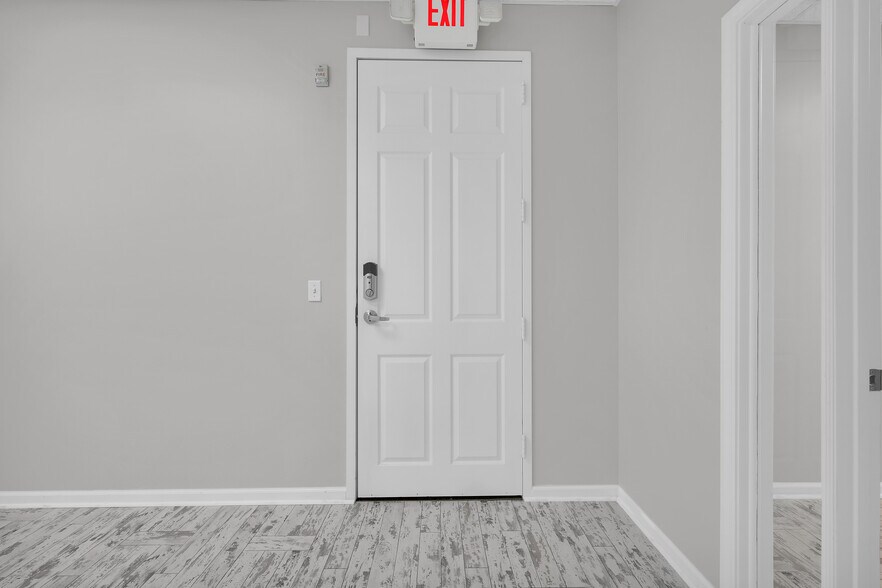 More Photos Of 701 Market St, Saint Augustine Loft Creative Space For Sale