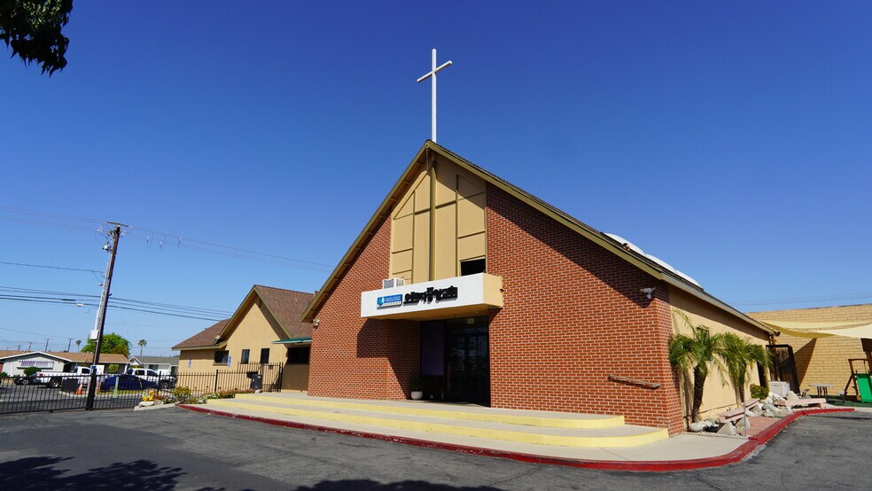 Primary Photo Of 13522 Goldenwest St, Westminster Religious Facility For Sale