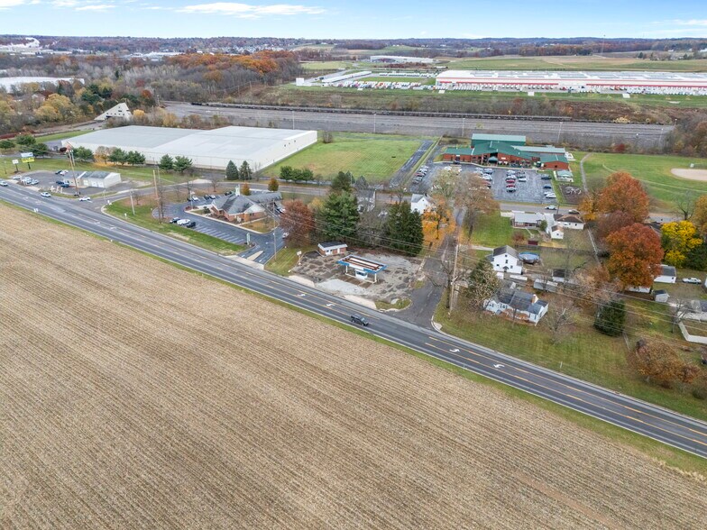 More Photos Of 1204 Erie Ave SW, Navarre Truck Stop For Lease