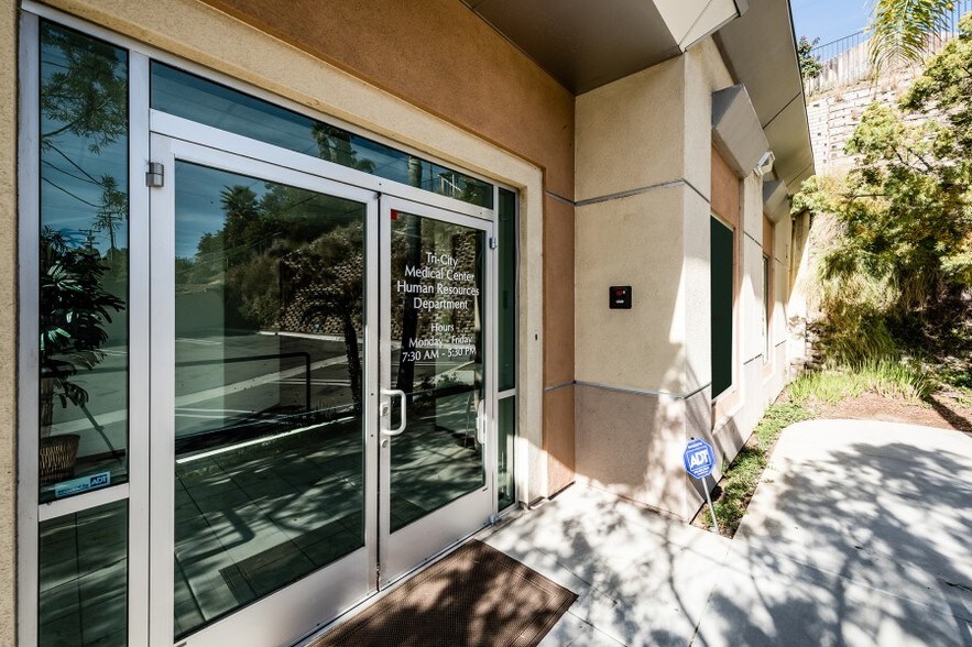 More Photos Of 1211 W Vista Way, Vista Office For Sale
