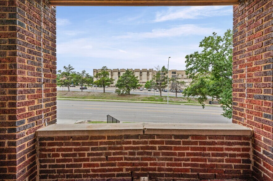 More Photos Of 5029-5035 Troost ave, Kansas City Multifamily For Sale