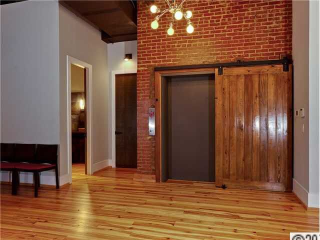 More Photos Of 221 S Tryon St, Charlotte Storefront Retail Office For Sale