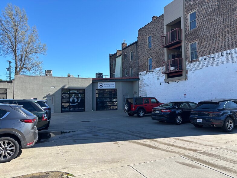 More Photos Of 12621-12631 Larchmere Blvd, Cleveland Apartments For Lease