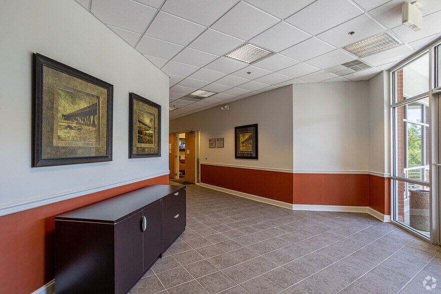 More Photos Of 1156 Bowman Rd, Mount Pleasant Medical For Lease