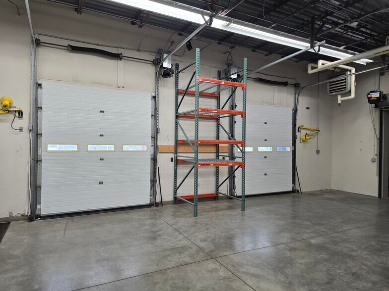 More Photos Of 601 Main St, New Town Warehouse For Lease