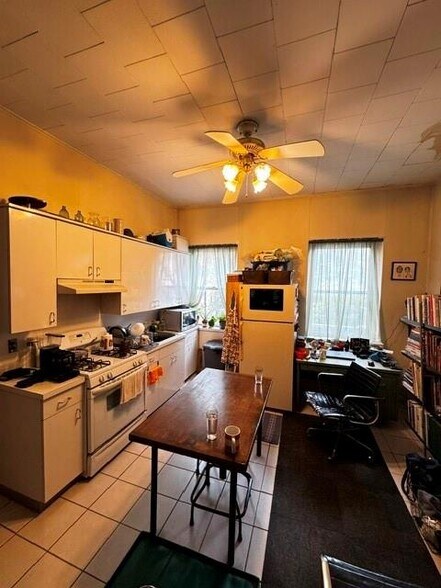 More Photos Of 602 Henry St, Brooklyn Apartments For Sale