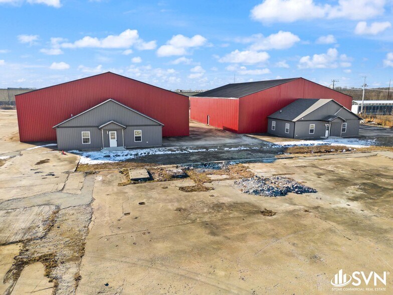 More Photos Of 300 Opportunity dr, Mayfield Warehouse For Sale